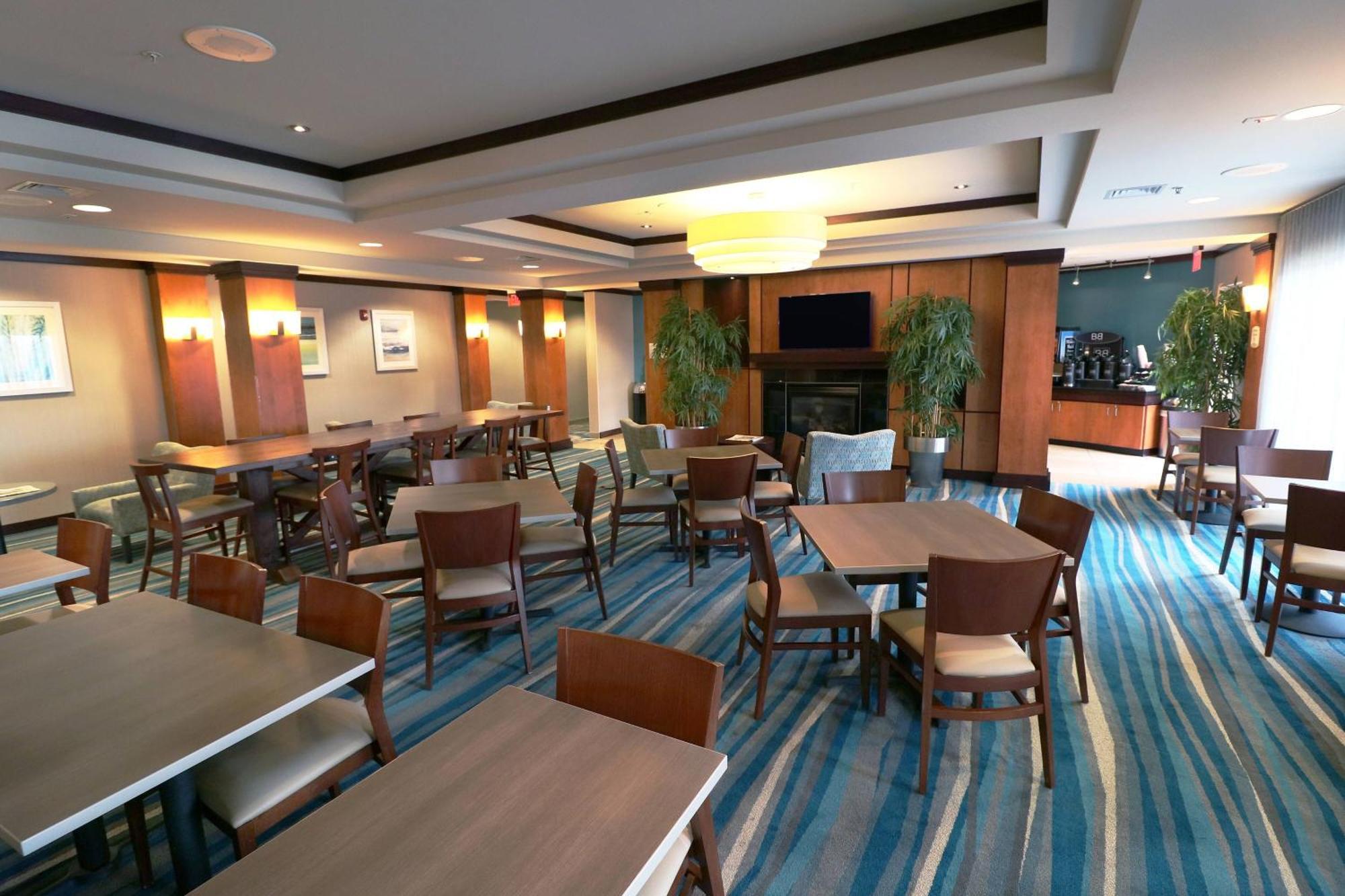 Fairfield Inn&Suites Des Moines Airport Exterior foto